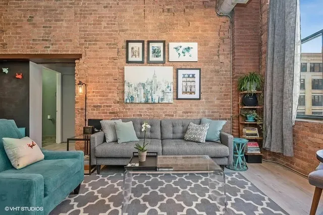 $2,800 | 331 South Peoria Street, Unit 303, Chicago, IL 60607