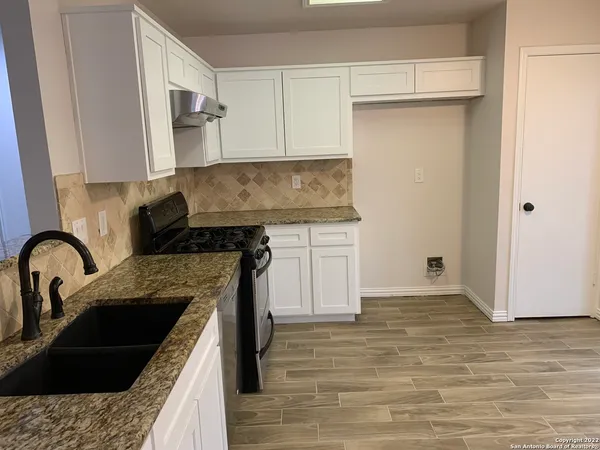 $1,900 | 8631 Quail Whisper, San Antonio, TX 78250