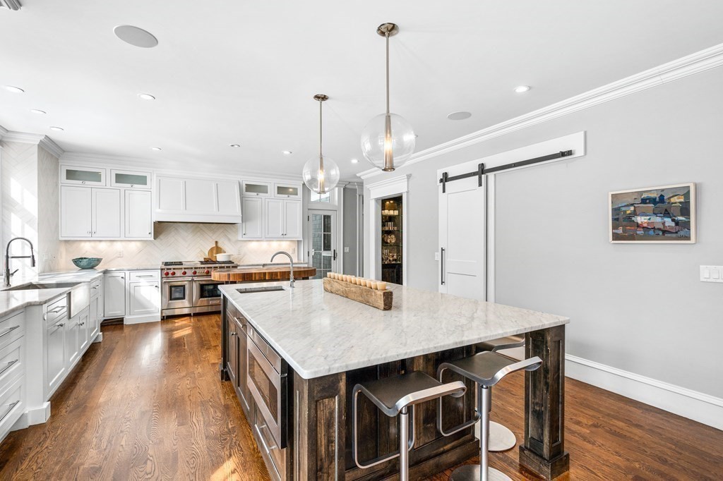 314 Glen Road Weston, MA 02493 - Photo 11 of 38