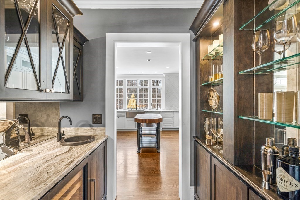 314 Glen Road Weston, MA 02493 - Photo 15 of 38