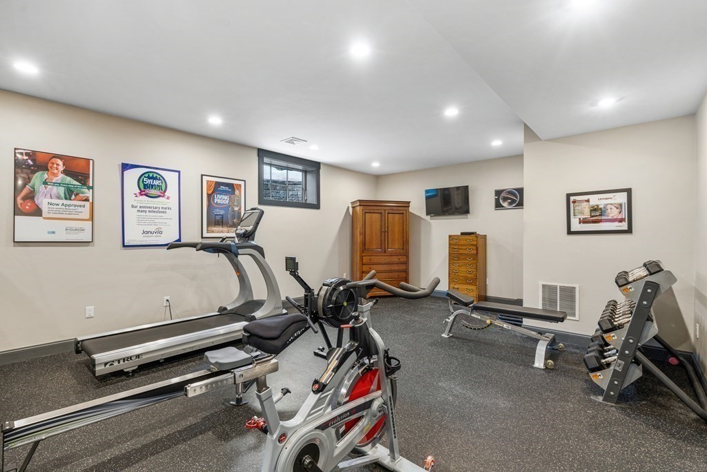 314 Glen Road Weston, MA 02493 - Photo 28 of 38