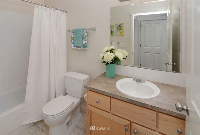 $380,000 | 10619 221st Lane Northeast, Unit 101, Redmond, WA 98053