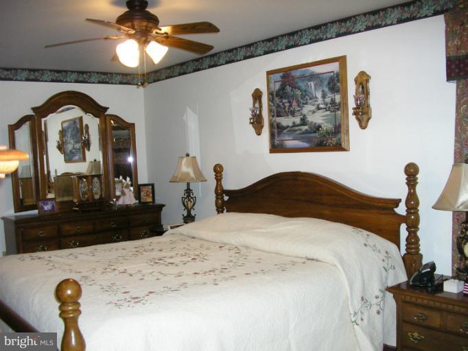 1410 State Line Road Waynesboro, PA 17268 - Photo 25 of 30 Bedroom (Master)
