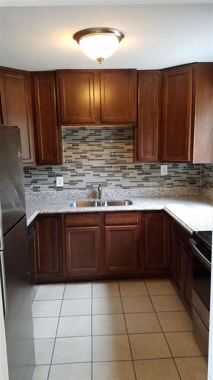 2971 Creighton Road Pensacola, FL 32504 - Photo 7 of 23 Gallery Image 7