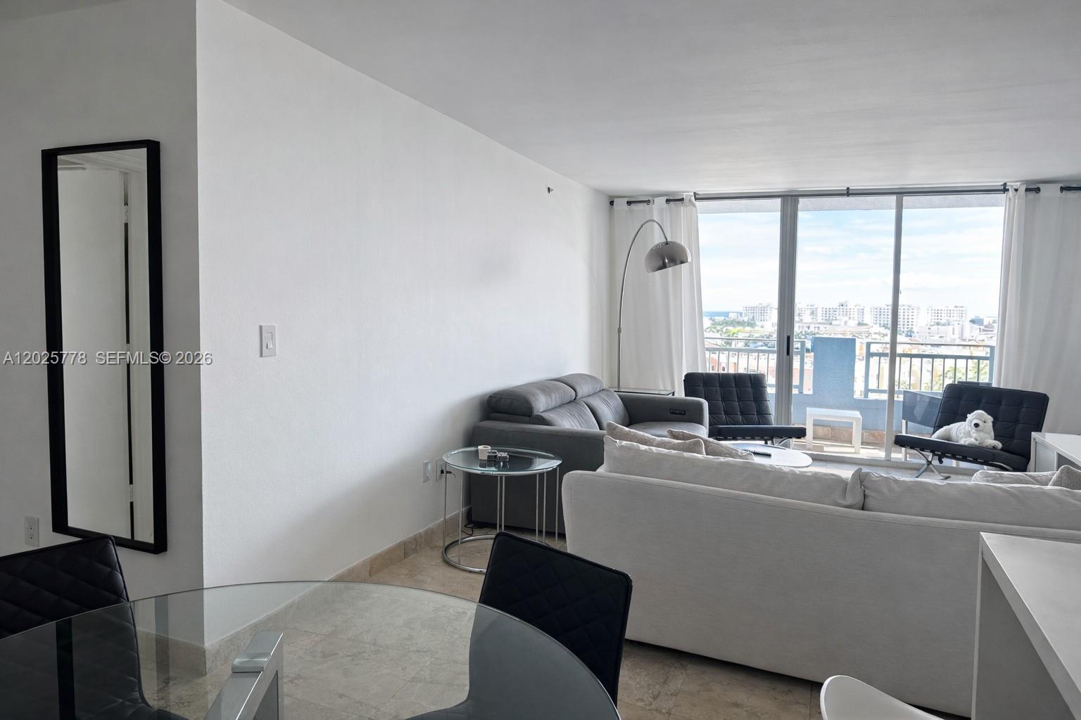 90 Alton Road, Unit 1009 Miami Beach, FL 33139 - Photo 14 of 20