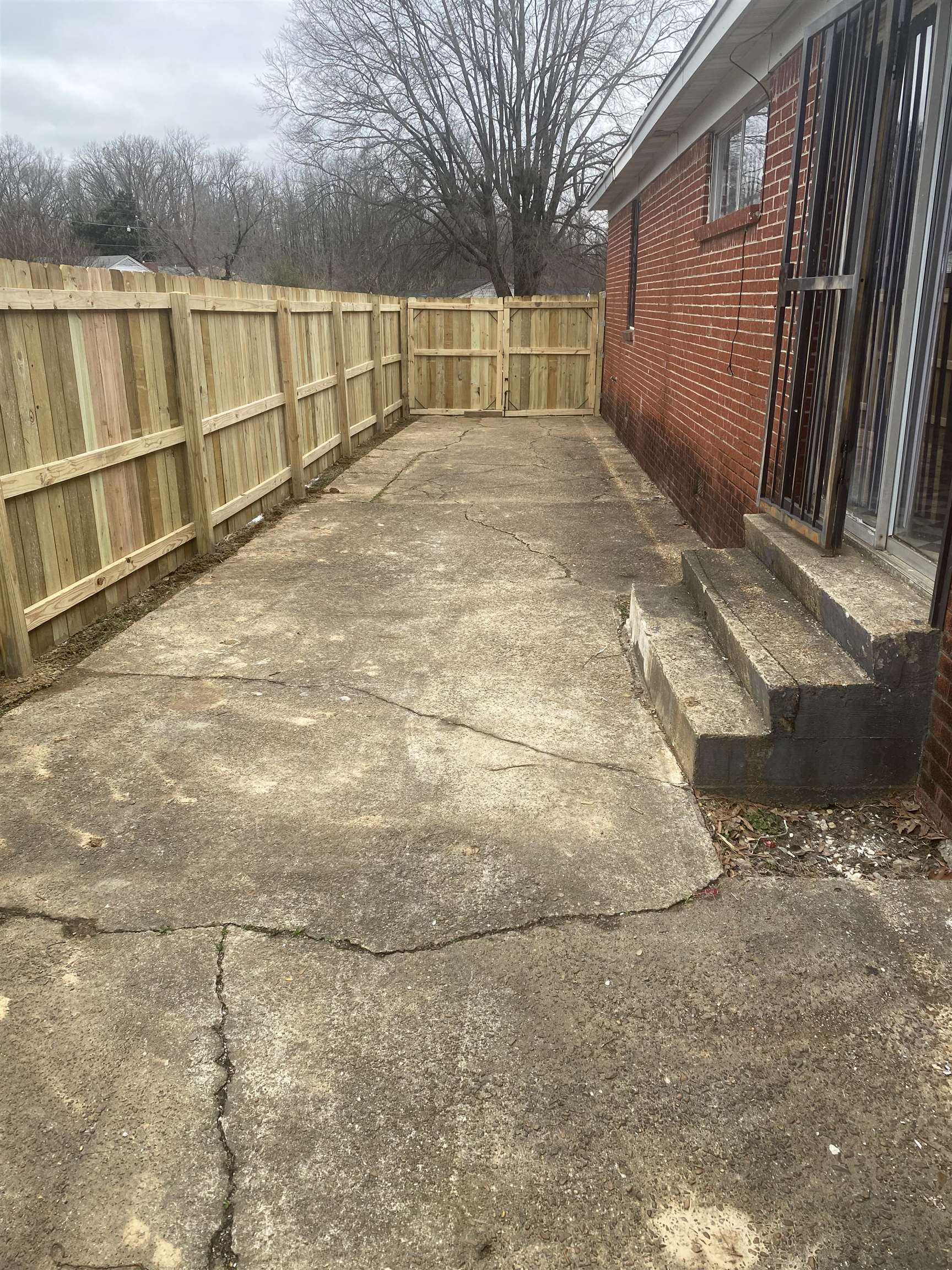 3548 Yokley Road Memphis, TN 38109 - Photo 16 of 16 View of patio