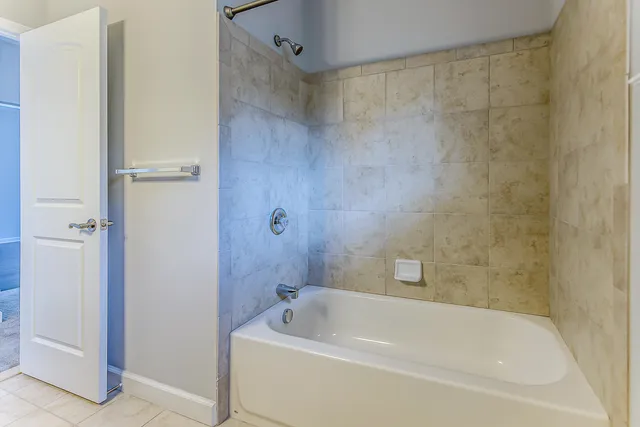 $389,900 | 5535 Arbor Chase Drive, Ann Arbor, MI 48103