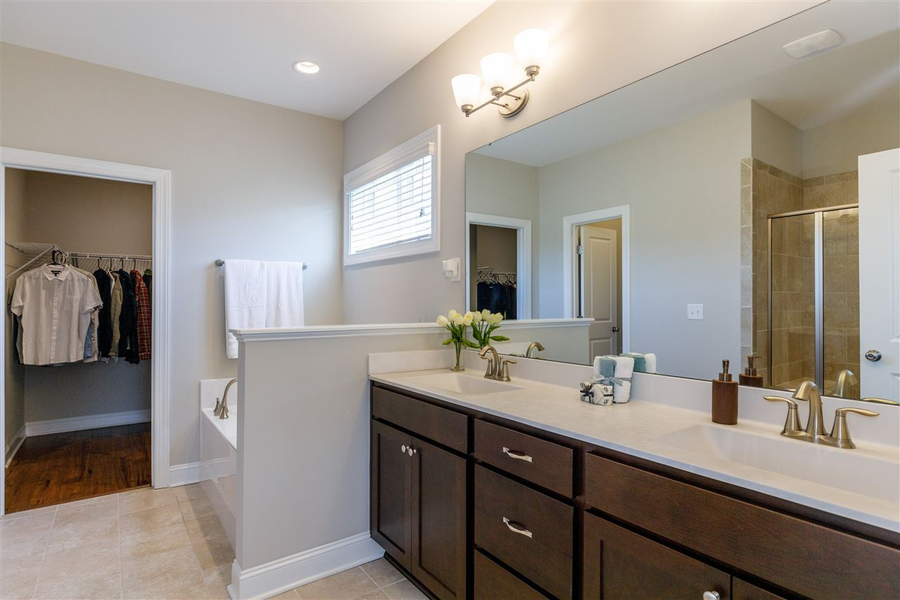 6709 Lucado Court Raleigh, NC 27603 - Photo 16 of 30 1st Floor Owners Spa Bath