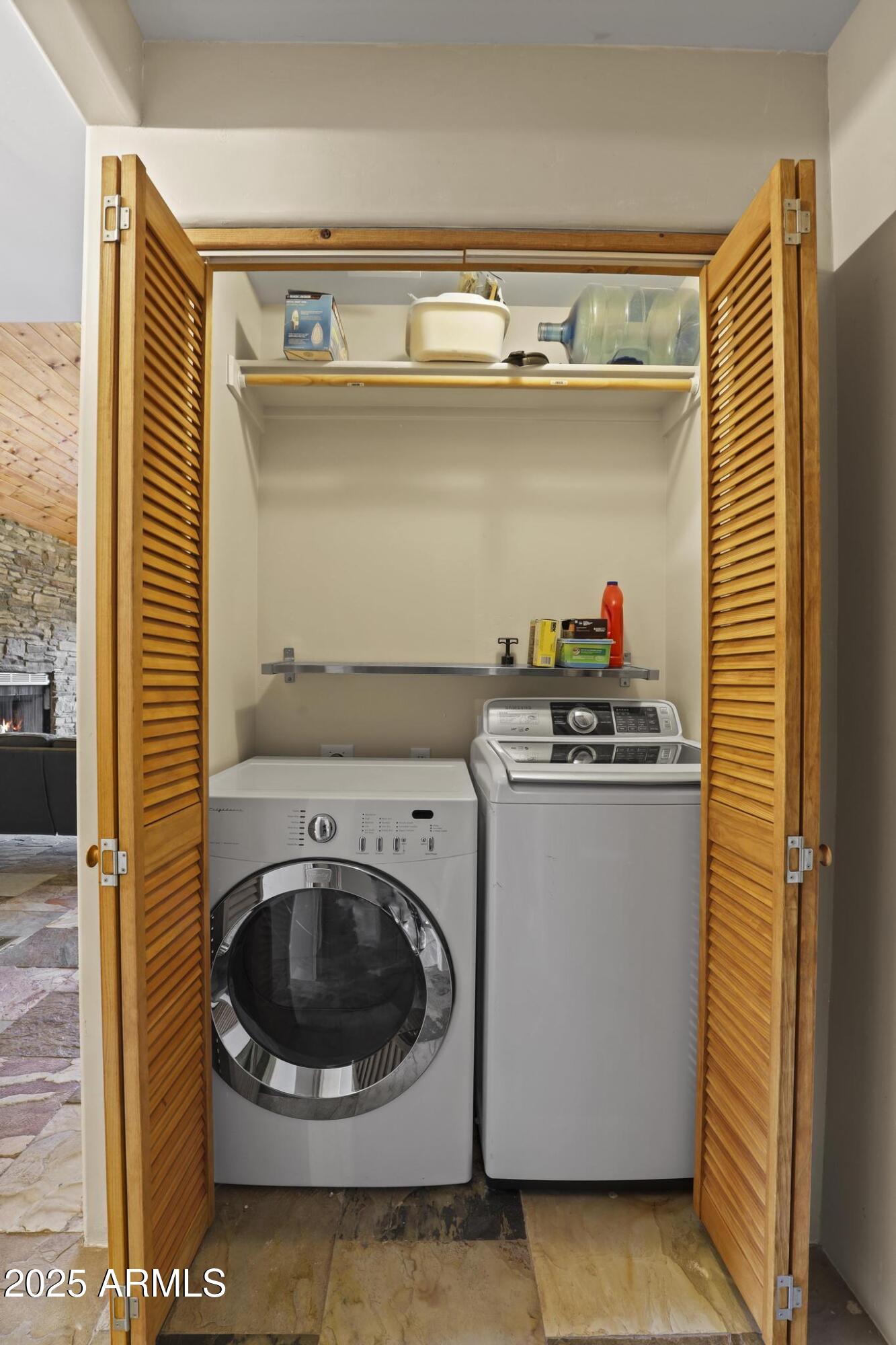 4977 North N Trails Pine, AZ 85544 - Photo 20 of 28 a utility room with a washer and dryer