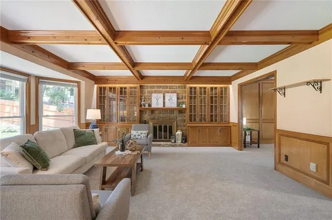 $530,000 | 14610 West 83rd Street, Lenexa, KS 66215