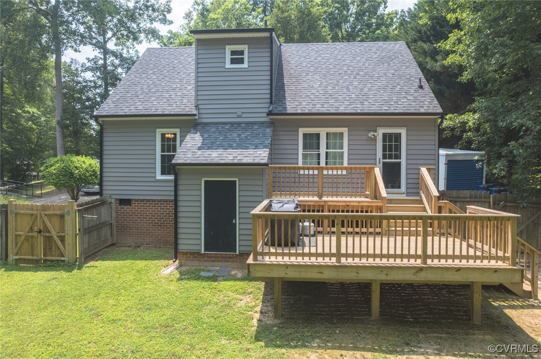 7313 Key Deer Circle Midlothian, VA 23112 - Photo 33 of 45 a front view of a house with a yard