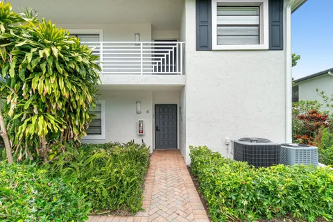 $64,900 | 21 Southport Lane, Unit C, Boynton Beach, FL 33436