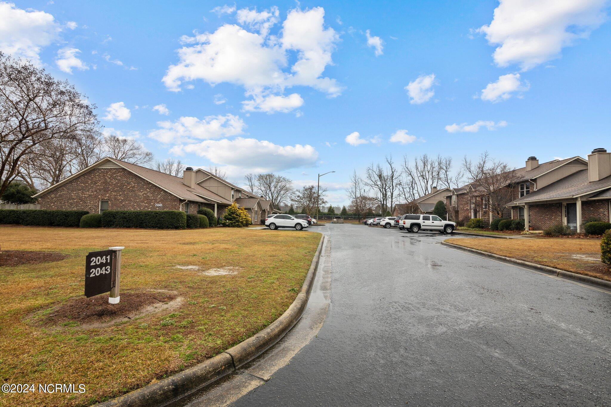 2043 Quail Ridge Road, Unit D Greenville, NC 27858 - Photo 52 of 53 52-web-or-mls-BLS_0011