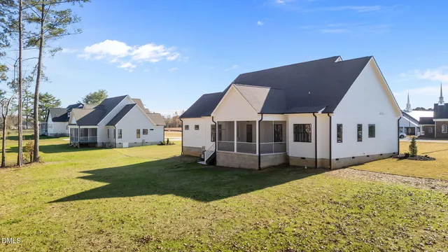 $847,777 | 2590 Lassiter Road, Four Oaks, NC 27524