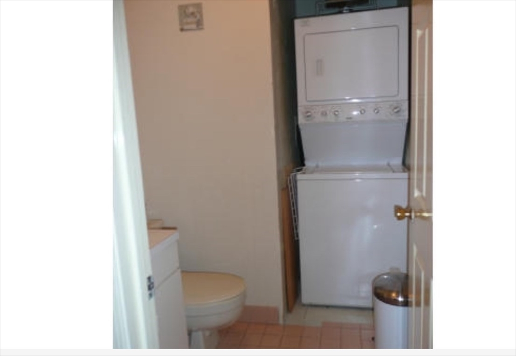 205 Ferry Street, Unit 104 Everett, MA 02149 - Photo 6 of 14