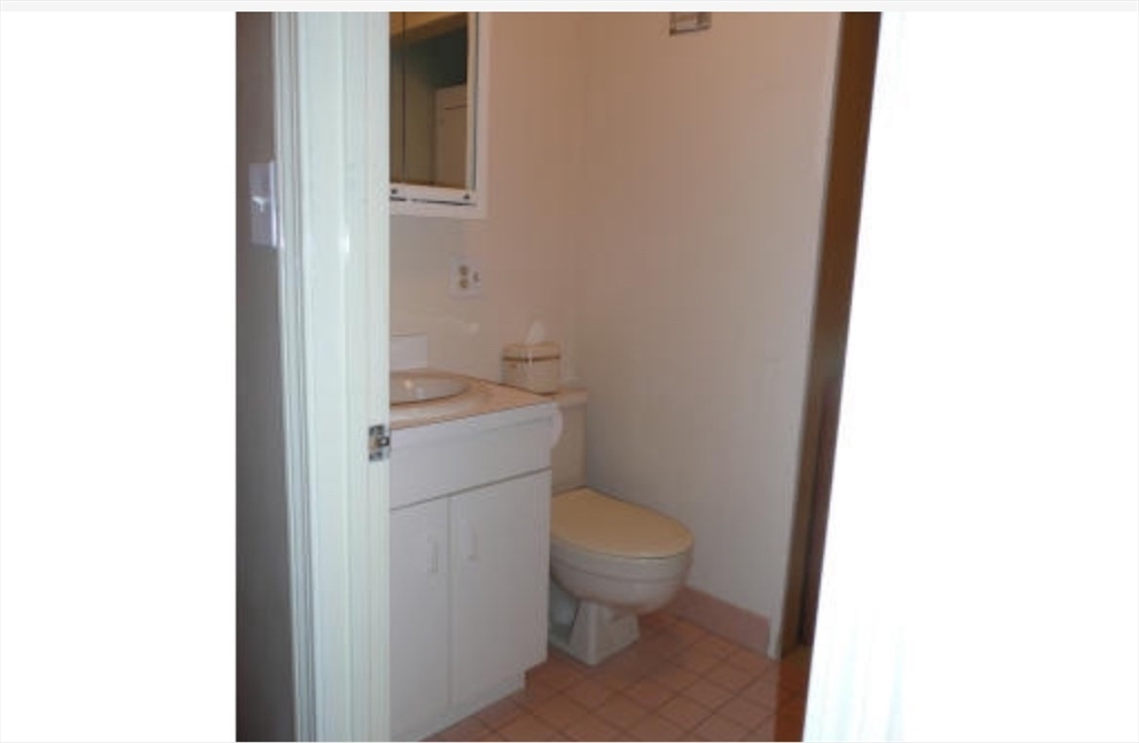 205 Ferry Street, Unit 104 Everett, MA 02149 - Photo 7 of 14