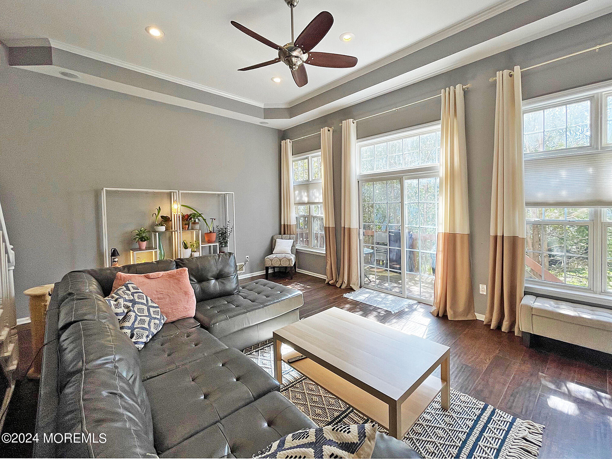 139 3rd Street, Unit 2 Keyport, NJ 07735 - Photo 4 of 36 a living room with furniture and a window