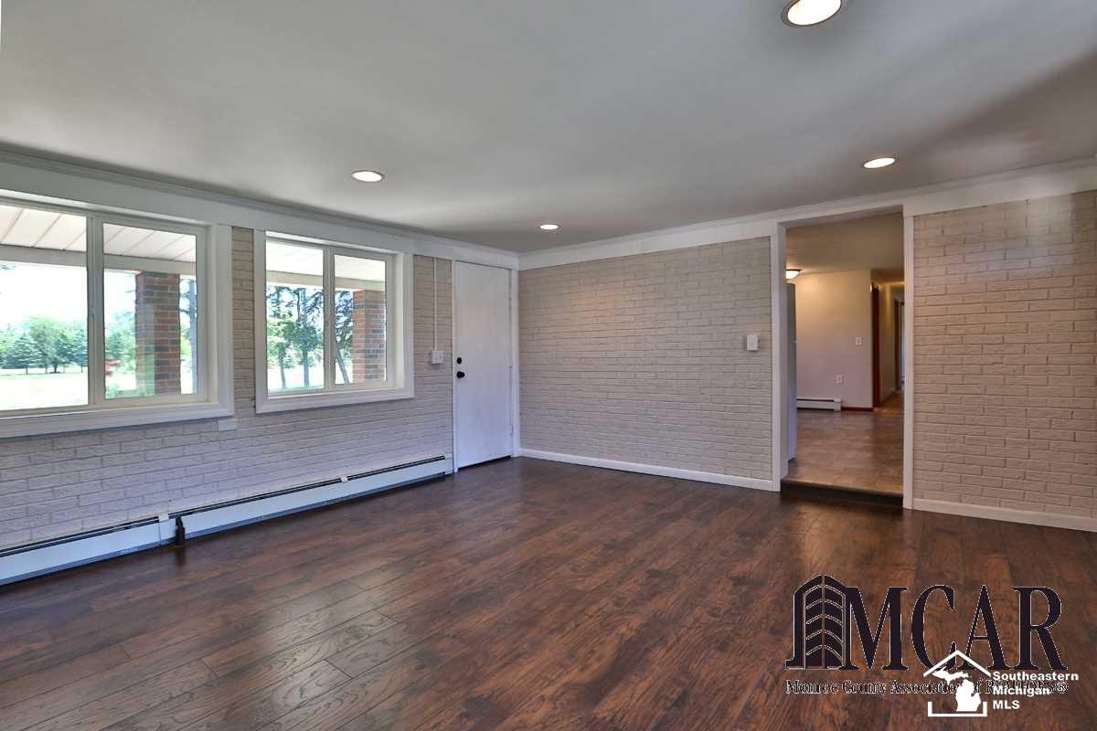 13240 Carleton West Road Carleton, MI 48117 - Photo 7 of 19