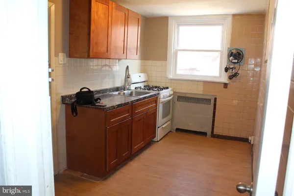 $1,350 | 5203 North Howard Street, Philadelphia, PA 19120
