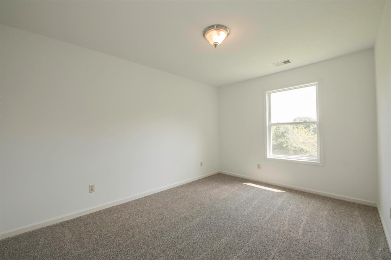 208 West Ridge Drive Nicholasville, KY 40356 - Photo 13 of 17 Photo 13