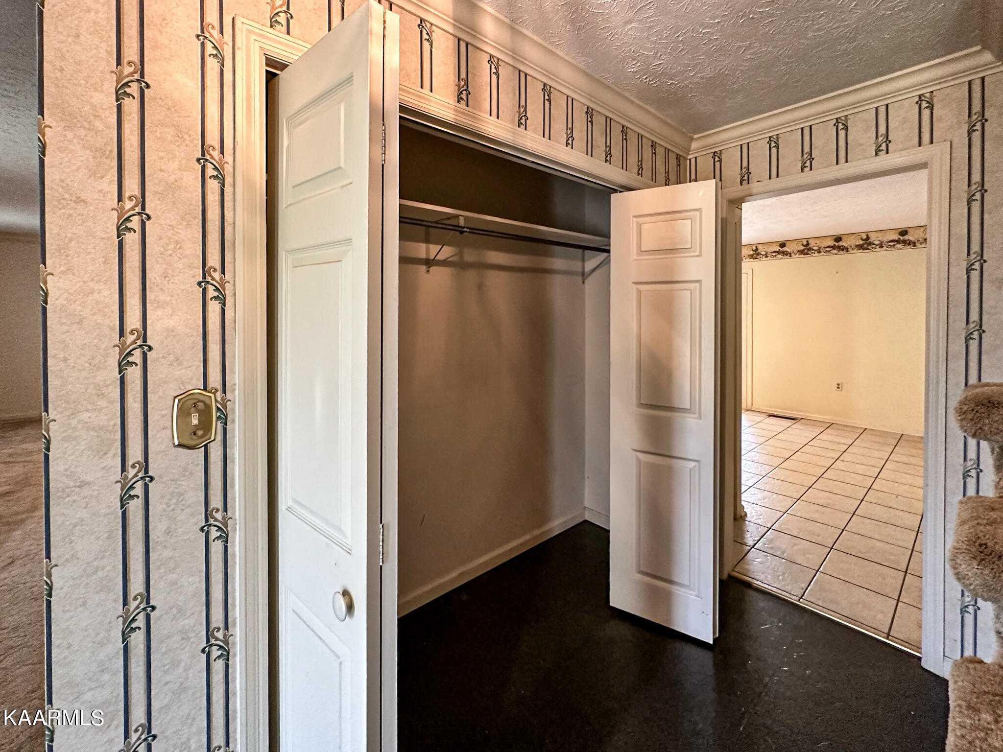 725 Balmoral Road Middlesboro, KY 40965 - Photo 24 of 53 725 Balmoral-17