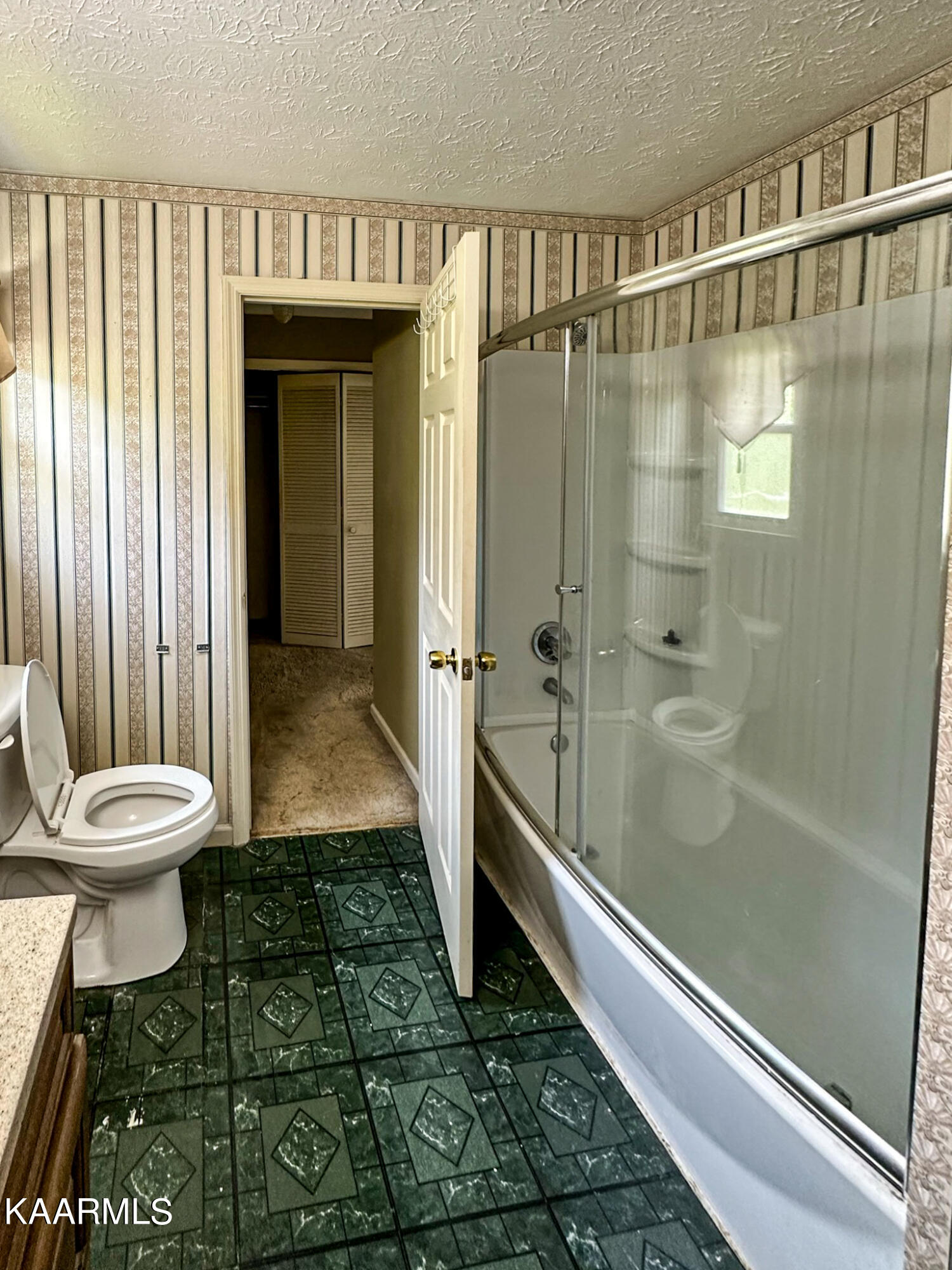 725 Balmoral Road Middlesboro, KY 40965 - Photo 37 of 53 725 Balmoral-31
