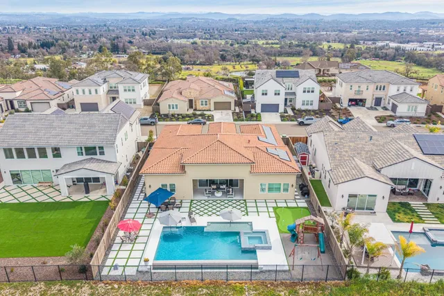 $1,975,000 | 4067 Whitney Vista Lane, Rocklin, CA 95677