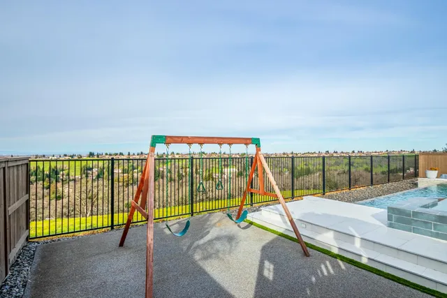 $1,975,000 | 4067 Whitney Vista Lane, Rocklin, CA 95677