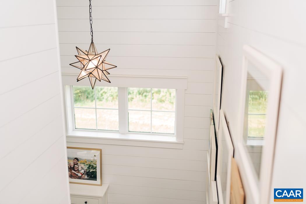 318 Battlefield Road Waynesboro, VA 22980 - Photo 25 of 47 a view of a livingroom with a window