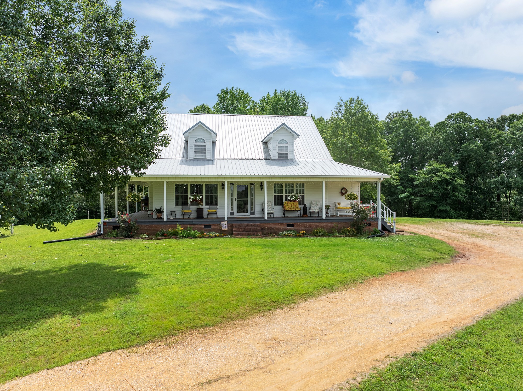 1401 Camper Road Decaturville, TN 38329 - Photo 3 of 40 Gallery Image 3