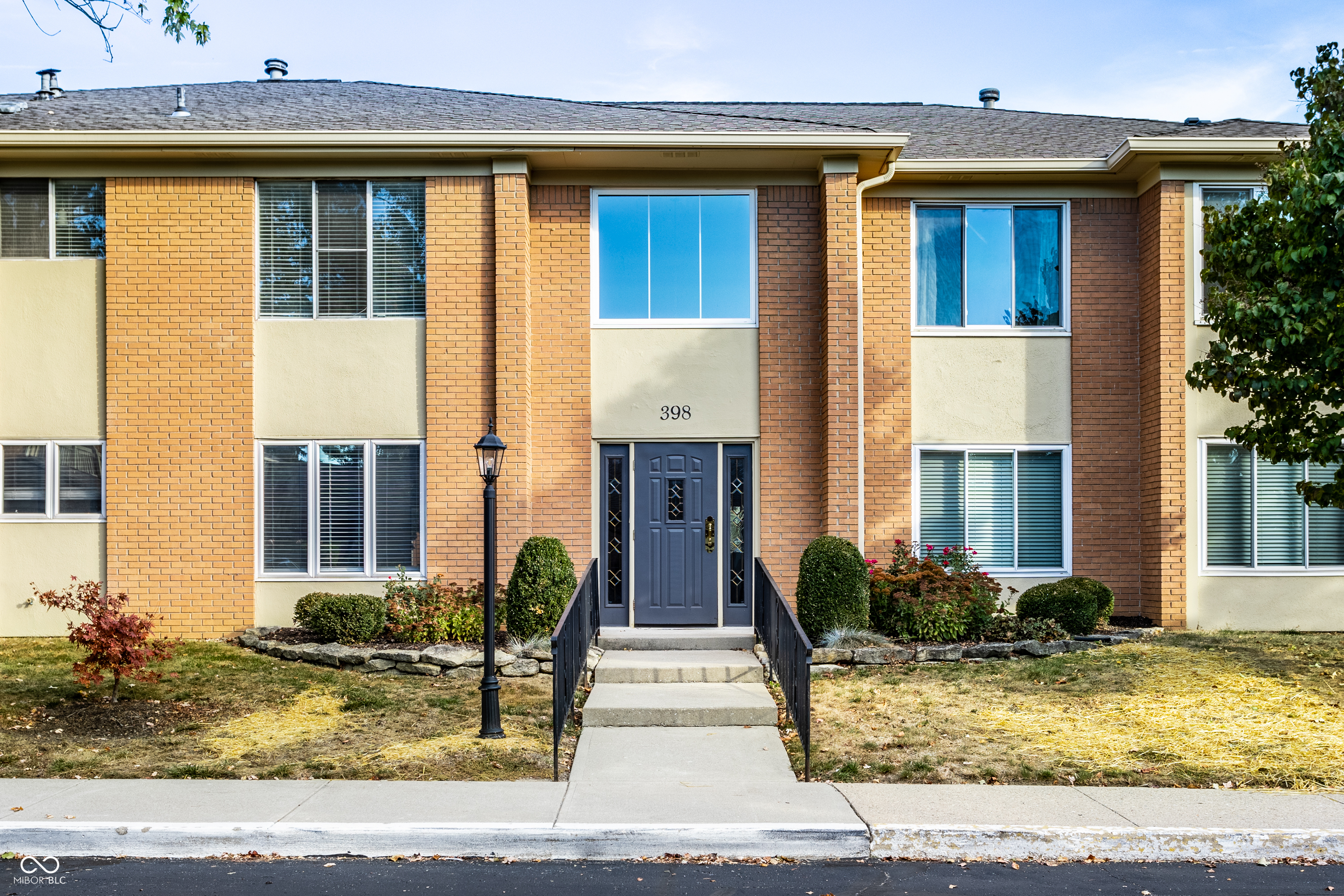 398 Hunters Lane, Unit D Carmel, IN 46032 - Photo 1 of 53