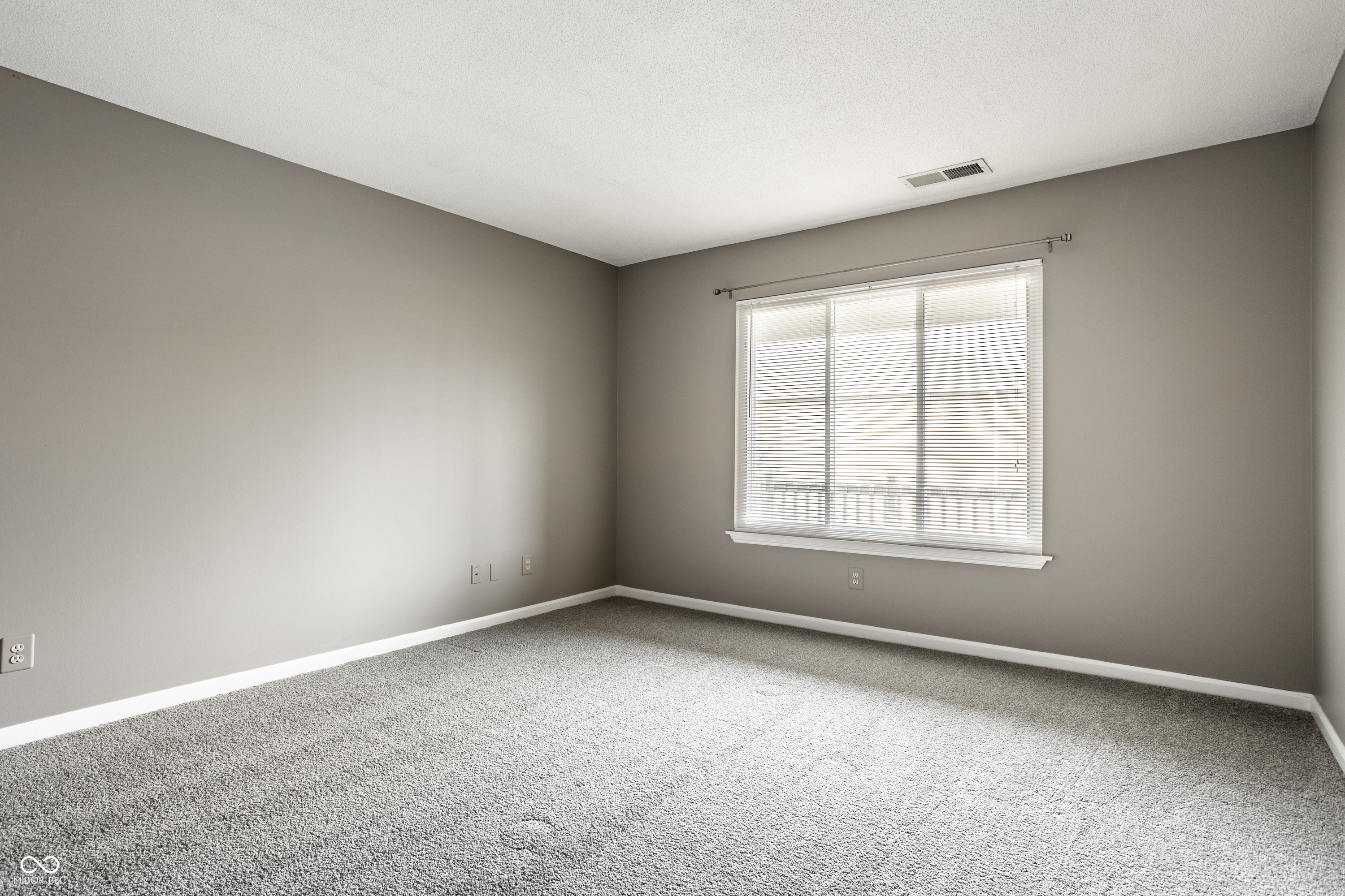 398 Hunters Lane, Unit D Carmel, IN 46032 - Photo 38 of 53
