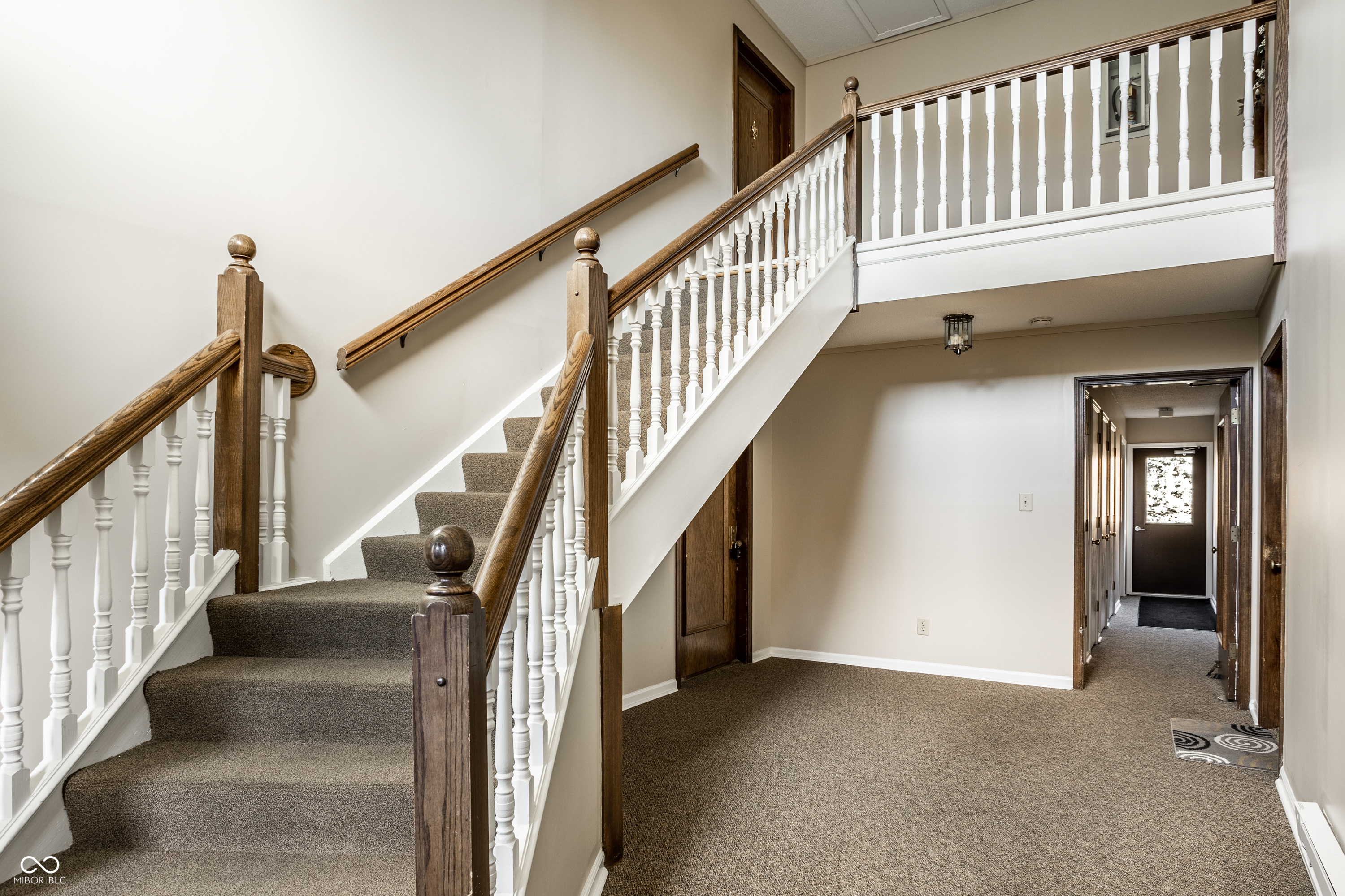 398 Hunters Lane, Unit D Carmel, IN 46032 - Photo 5 of 53