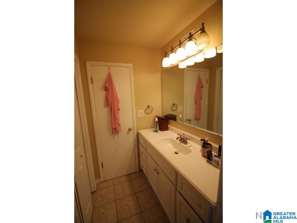 306 Linden Street Southwest Hartselle, AL 35640 - Photo 17 of 32