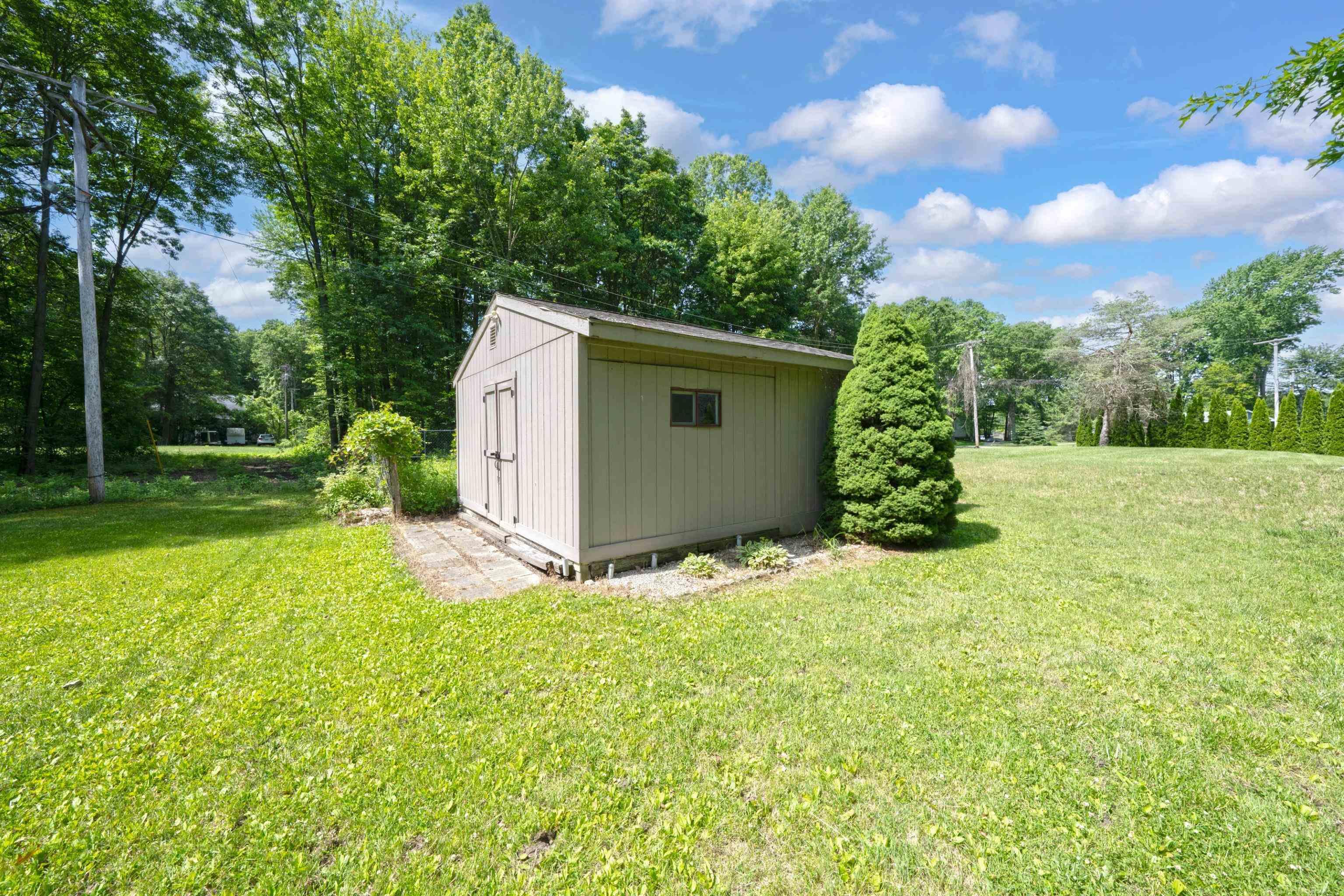 9145 Folkert Road Algonac, MI 48001 - Photo 14 of 48