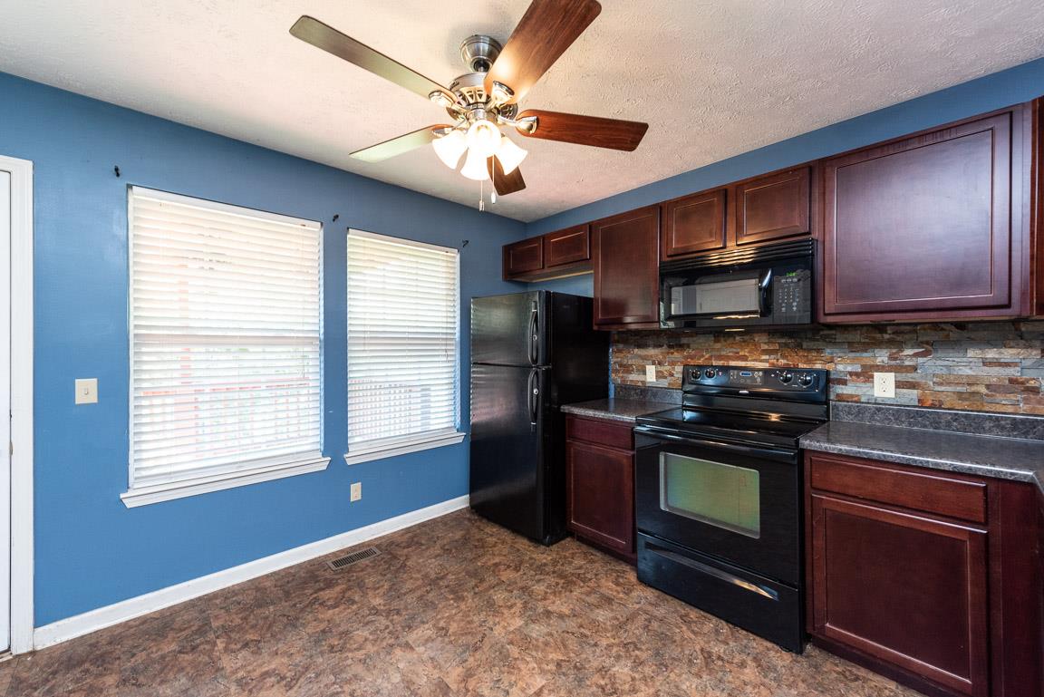 1048 Ben Collier Road Charlotte, TN 37036 - Photo 4 of 26 Gallery Image 4