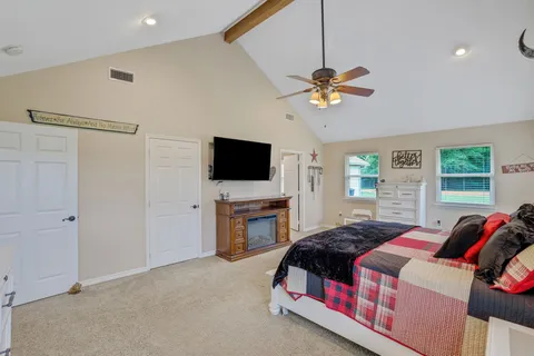$395,000 | 413 Barnett Lane, Livingston, TX 77351