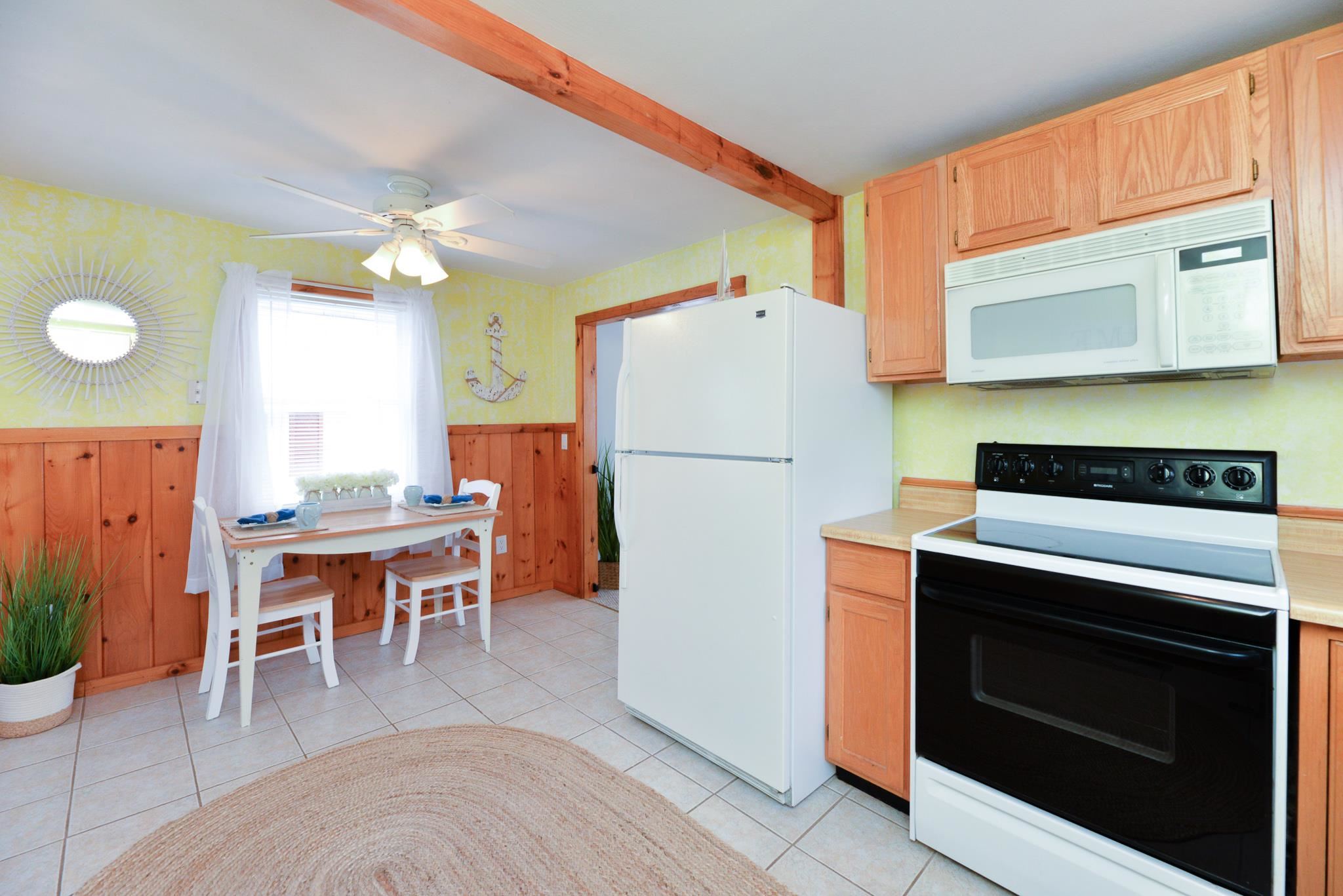 27 Highland Avenue Hampton, NH 03842 - Photo 13 of 40