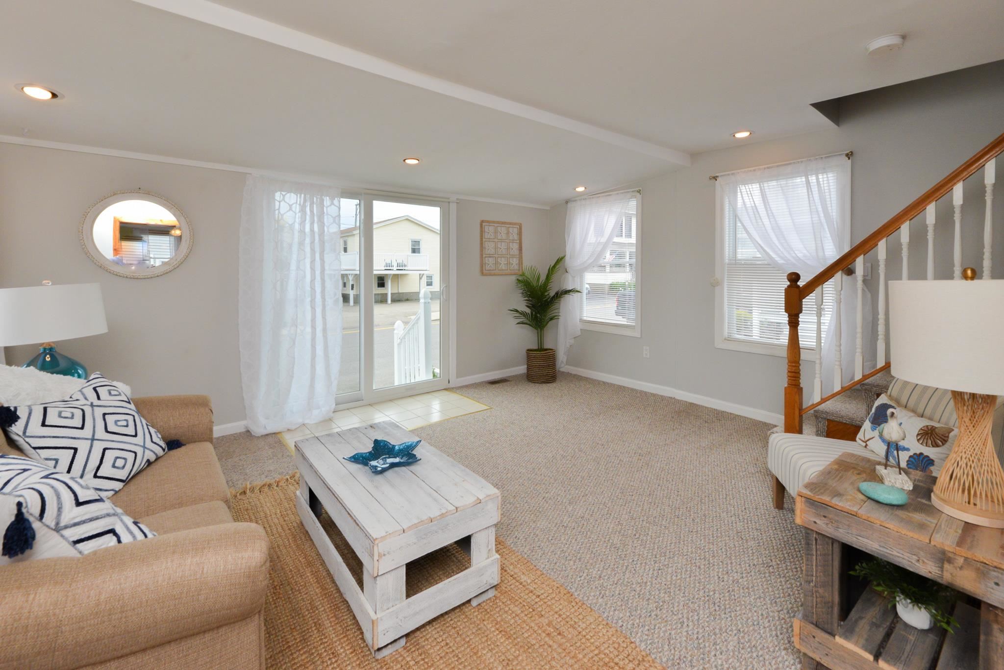 27 Highland Avenue Hampton, NH 03842 - Photo 8 of 40