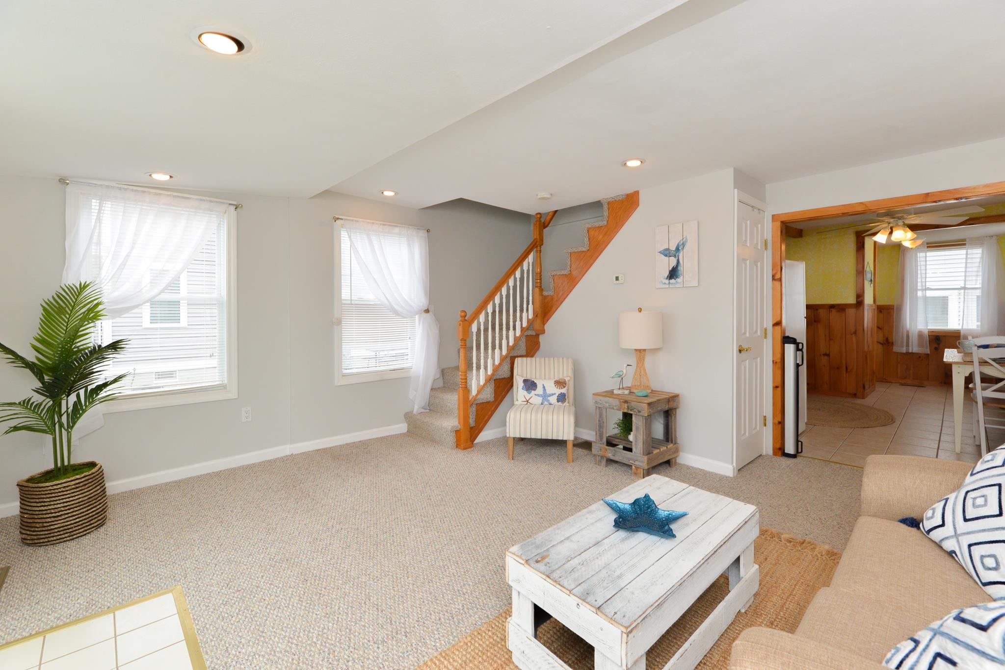 27 Highland Avenue Hampton, NH 03842 - Photo 9 of 40