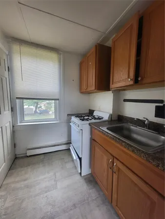 $1,100 | 123 Old Turnpike Road, Unit 2C, Bloomingburg, NY 12721