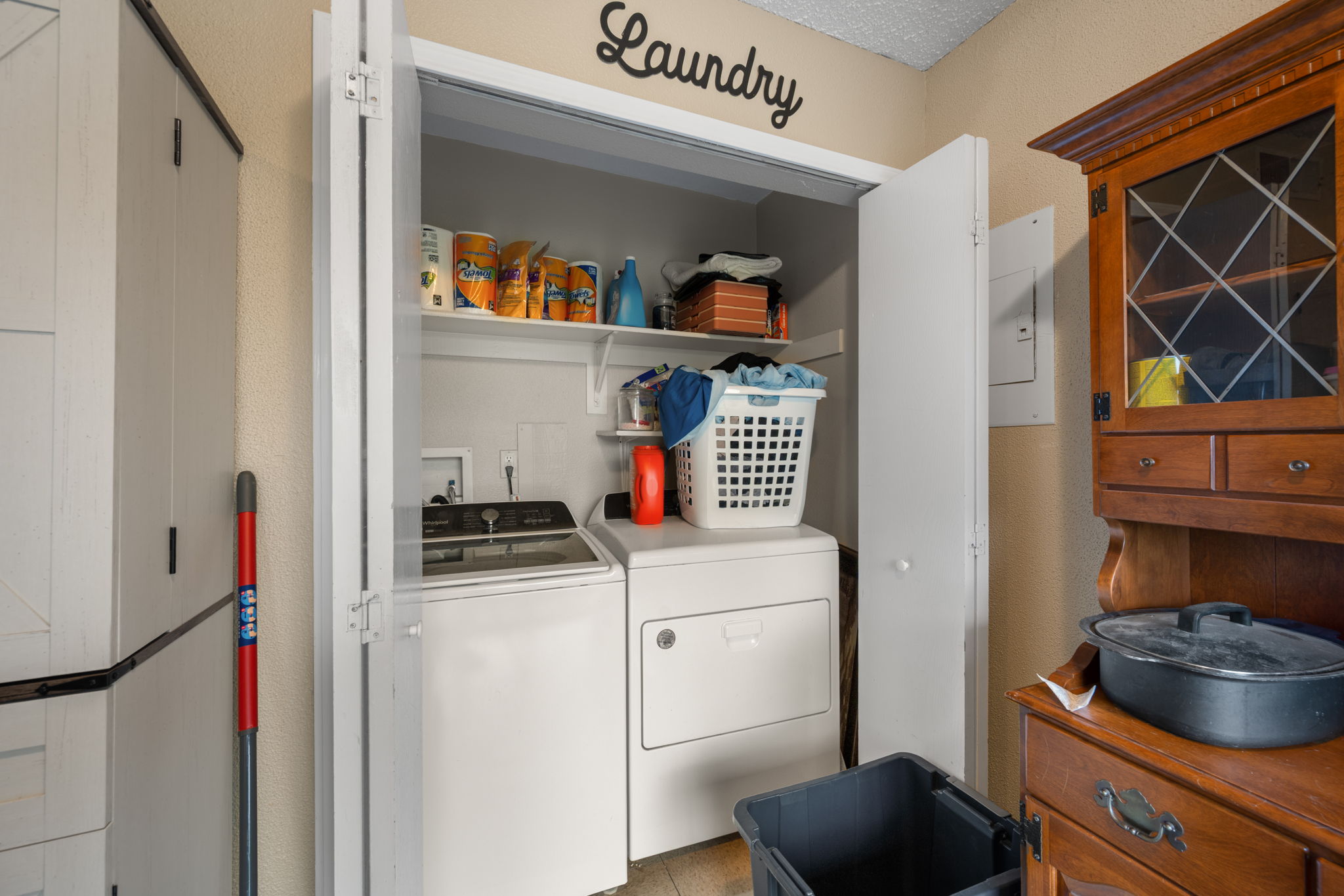 128 Hillside Drive Elgin, TX 78621 - Photo 7 of 38 Unit A laundry