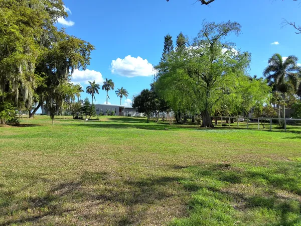 $470,000 | 1221 Bacom Point Road, Pahokee, FL 33476