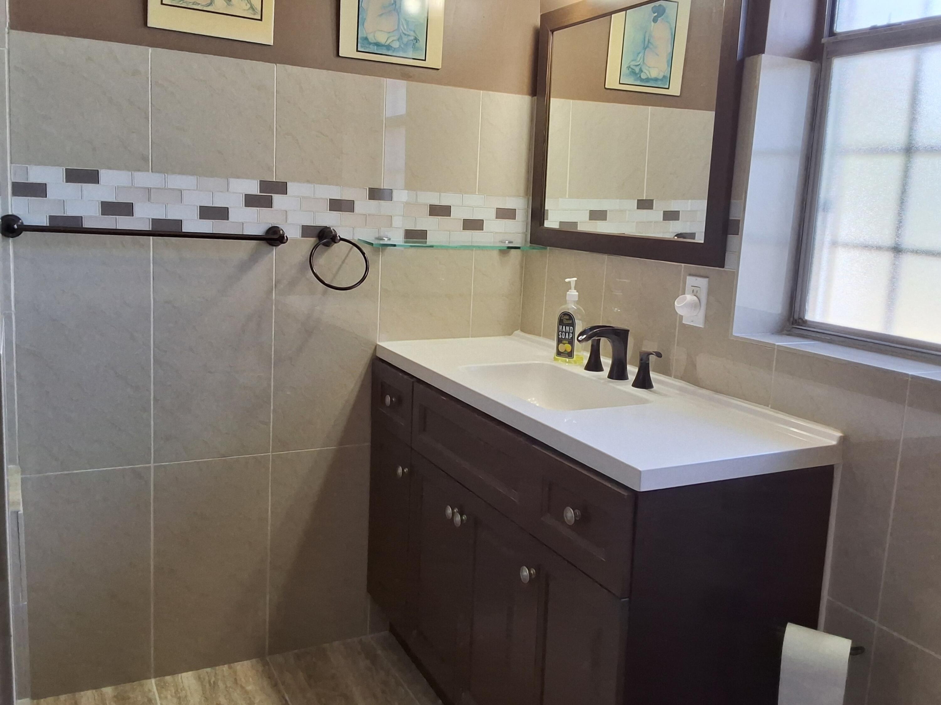 1221 Bacom Point Road Pahokee, FL 33476 - Photo 19 of 39 20260310_153348