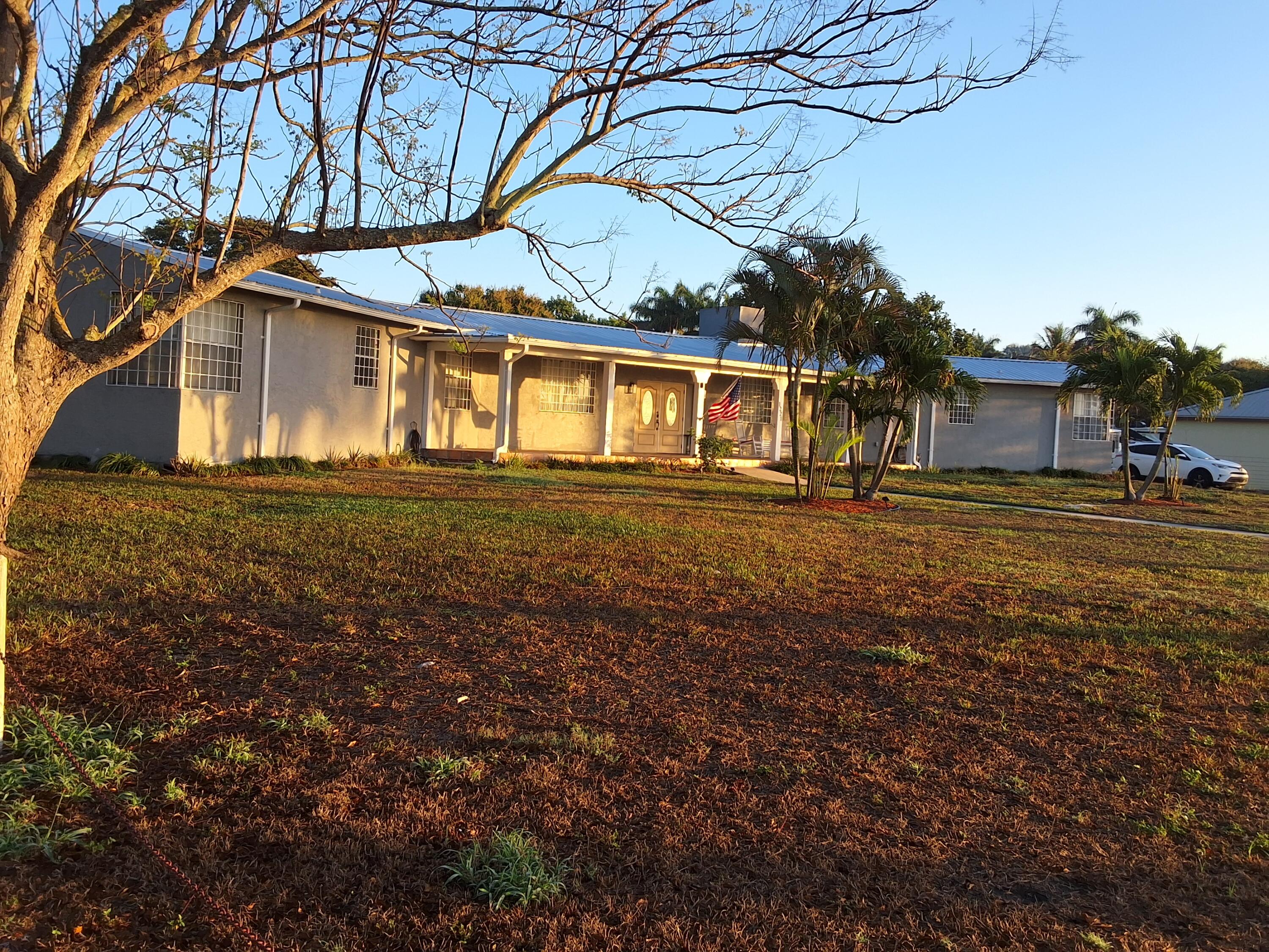 1221 Bacom Point Road Pahokee, FL 33476 - Photo 2 of 39 20260311_075955