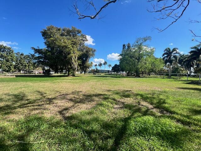 1221 Bacom Point Road Pahokee, FL 33476 - Photo 34 of 46 IMG_5094
