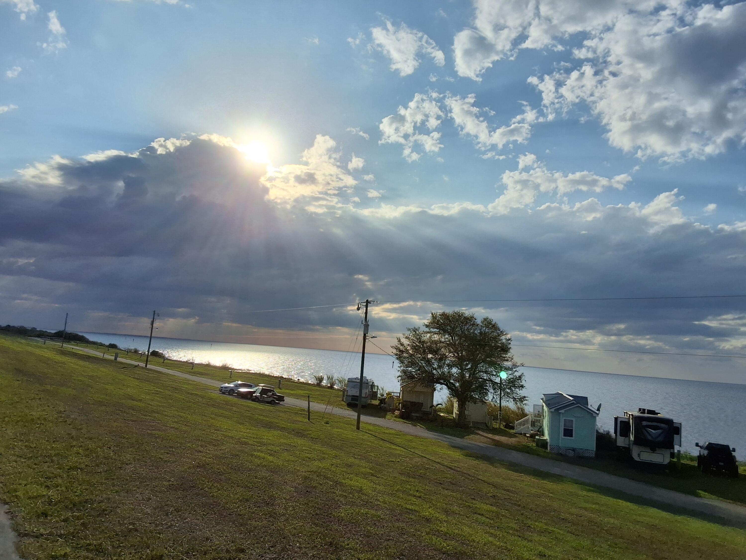 1221 Bacom Point Road Pahokee, FL 33476 - Photo 36 of 39 20260314_180745 (1)