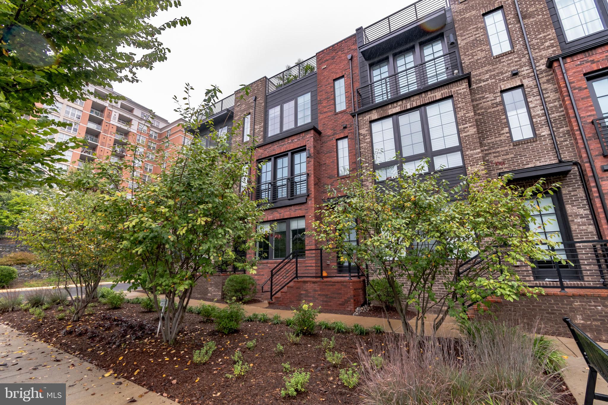 11732 Paysons Way Reston, VA 20191 - Photo 1 of 18