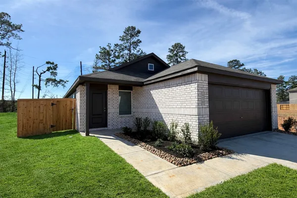 $1,800 | 14712 North Ascot Bnd Circle, Conroe, TX 77306