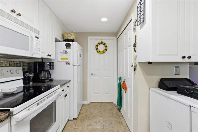 $299,900 | 502 Main Street, Unit 112, Horseshoe Beach, FL 32648